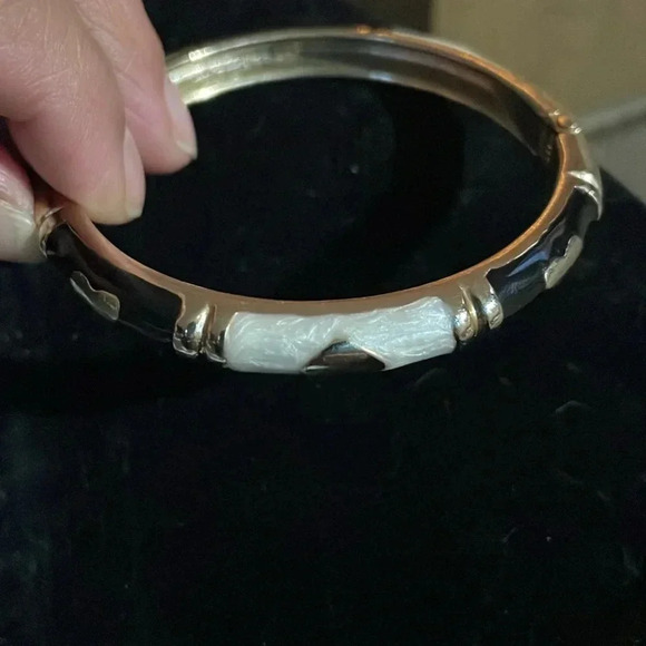 Vintage goldtone hand painted enamel braclet - Picture 4 of 5